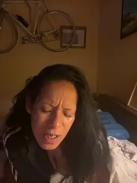 CocoCandelaLatina - 💦Show Boobs + Spit on it