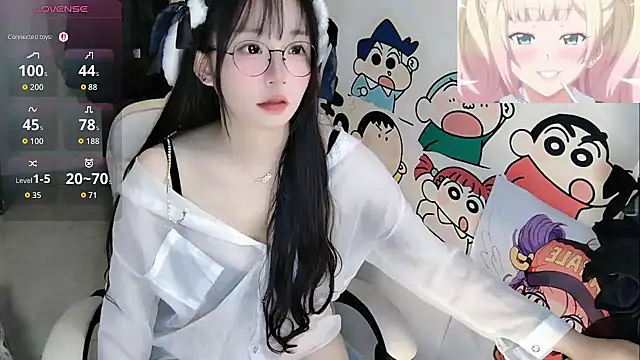Angela-AMY - 气质美女三要素。胸小，话少，表情吊 脱光光