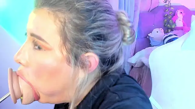 Khali_reiss - saliva on tits