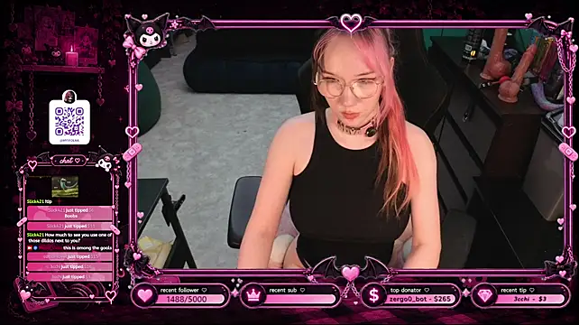 Maya_Viola - fingering a pussy