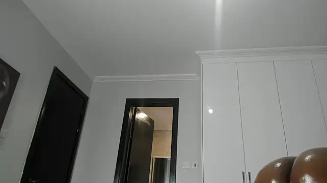Naughty_bigass - squrting