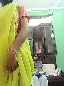 Queen_queen - Boobs show
