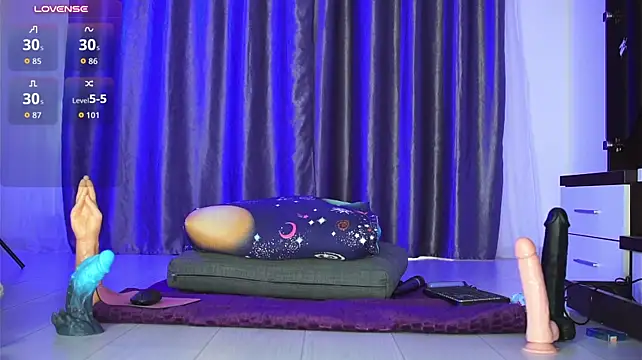 Miss__Bia - ❤️Anal Fuck with big toy❤️