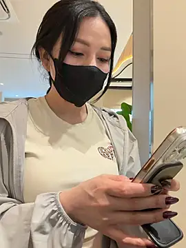 Linh_2004 - Make me cum squirt on public