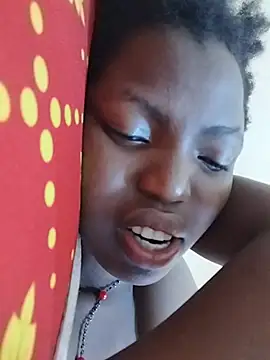 Daddydoll20 - SPRAY MILK ON FACE