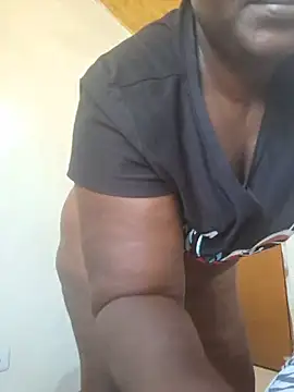 QueenOfAss11 - Spread ass