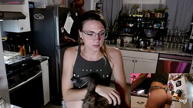 KierBearKisses - Dildo Play 5+ min