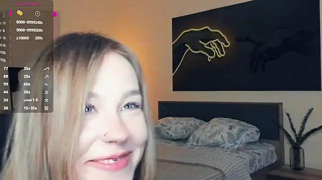 MaliaBourraine - check the depth of my throat !