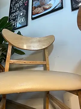 Public_orgasm - secretly masturbating in a cafe and cum-