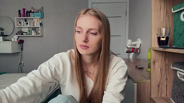 NedraBostain - Play with my hair!