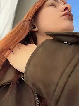 NereaMur - take off your panties for 20 minutes