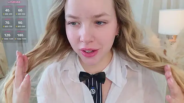 Milly_shy - look at my outfit from toes to head