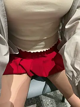 Linh_2004 - Make me cum squirt on public