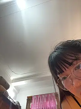 -Lyly_69 - Show zoom 30p