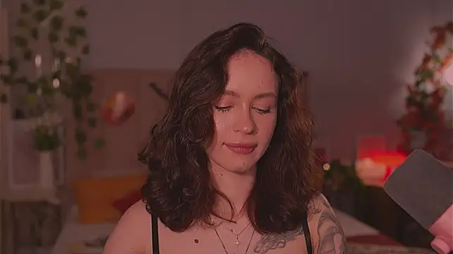 Meow_Nancy - Suck finger with eye contact