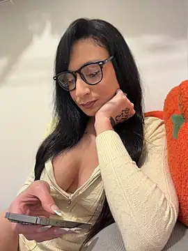 FerrariFrench - Fuck me with my dildo until I cream