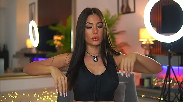Abbela_White - Some pussy play?