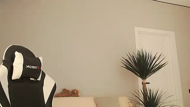 SecretTiny - pussy play