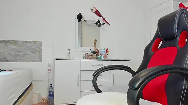 Anisialuna_