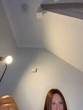 Peachybethxxx - Tits out