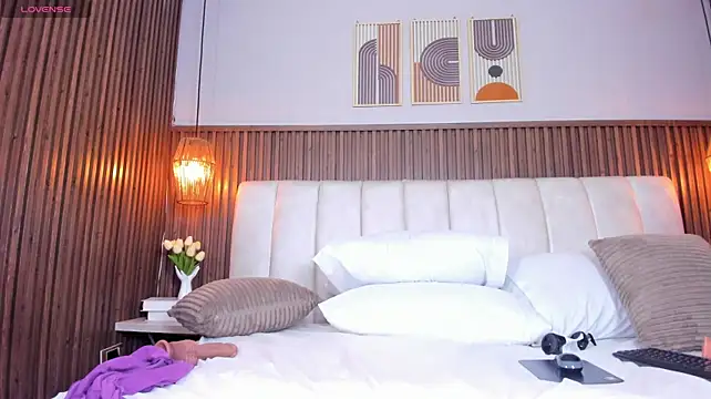 PerlaPreciosa - Naked and masturbating 🥵 : 222