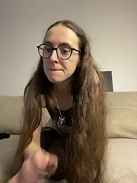 MartiniiSelenna - Show my big booty