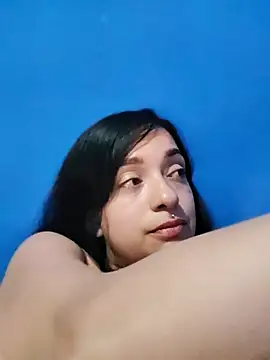 Evelyn_pink1 - saliva in my clitoris and play