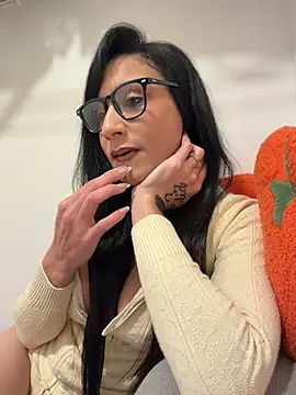 FerrariFrench - Fuck me with my dildo until I cream