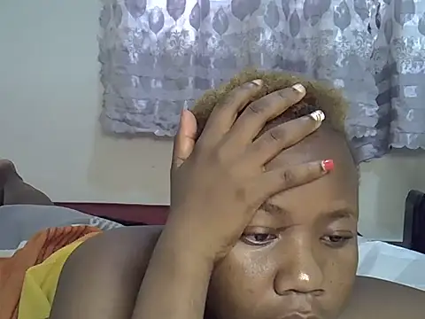 Beutifulebonya - help me buy laptop please