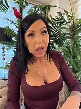 ReynaMorel - to make you crave my body🔥