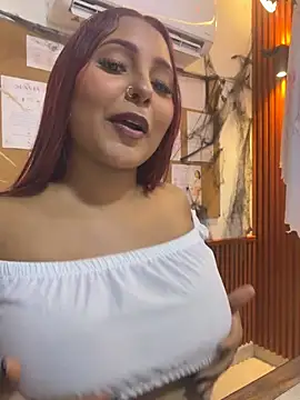 Cherry_rousse - Fill my tits with cream.