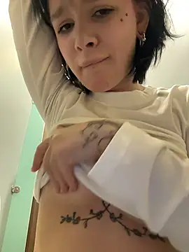 MietteDream - Lift top f 30sec&shake big tits🫨🫨