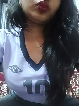 Avii5 - Showing boobs