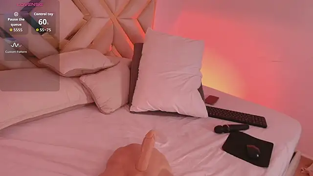 Barbara01_ - ride pillow naked