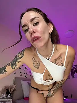 AnitaVensley- - fingers in pussy\close-up
