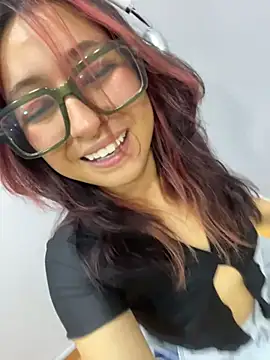 FoxyLauren - FINGUERING IN YOUR FACE