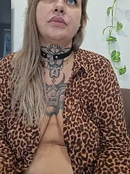 CandyCurvess - dildo in my pussy+lt 3 min control