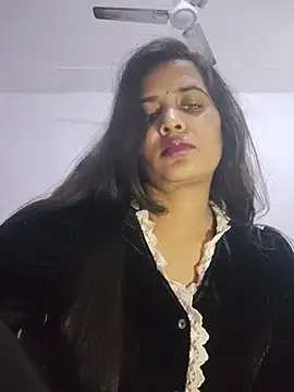 Cute_radhikaa - 200000