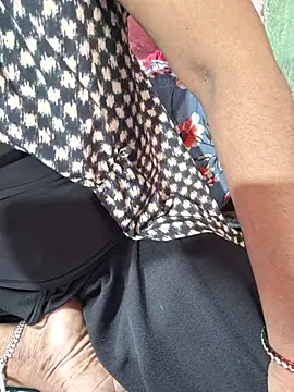SONIYABHABHI90 - OPAN PUSSY FINGER