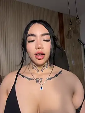 Nickiiiii - tiket show squirt + anal + suck