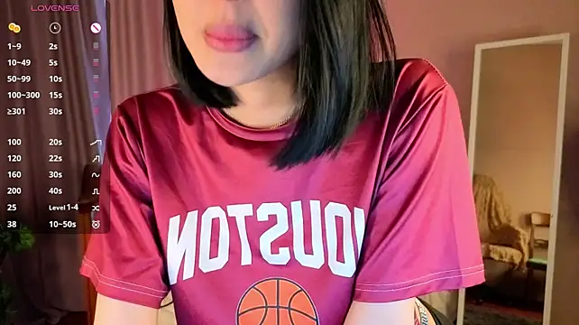 Vonen_rayy - Pull up panties and squats on camera