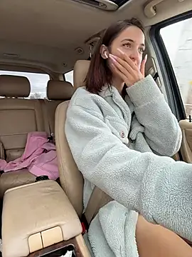 DollyTall - REMOVE MY PANTIES DURING DRIVING! (WTF)