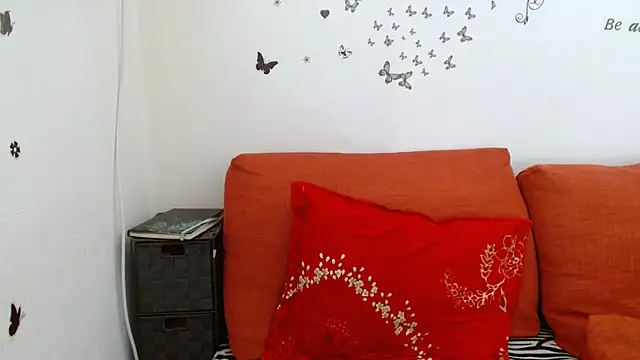 LadyHellene - bubble shower show ;)
