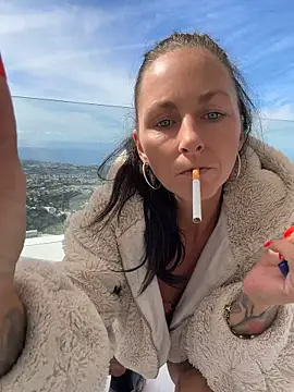 Mel-Mia - Pussy Slaps 🤭 LT got Clip