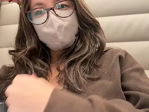 _Meg88_ - 空港で乗り換えの内緒配信🤍