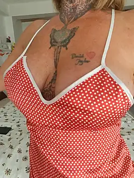 MommyBlairVIP - Long passionate wet kissing + 🎬🔥 LTP