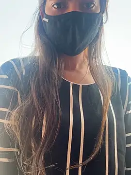 Miss_Pretty011 - Show pussy from balcony
