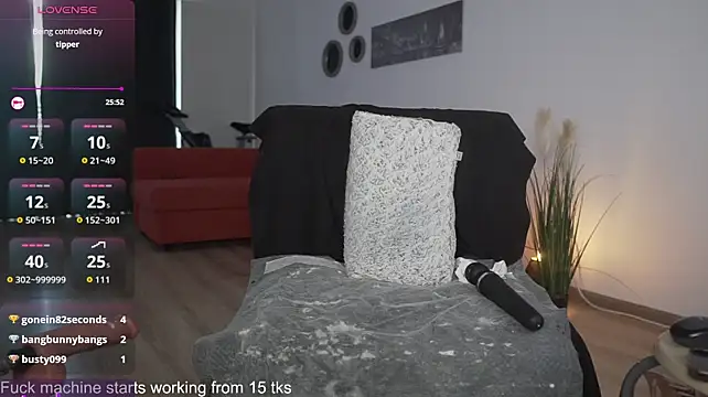 Jessi_Q - Ride dildo