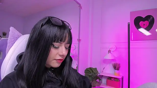 Selene_bennet - open my mouth and milk 💧