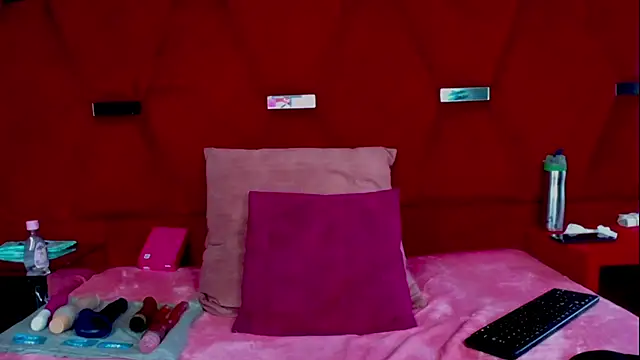 Rochi_Cooper - dildo in pussy 🔥